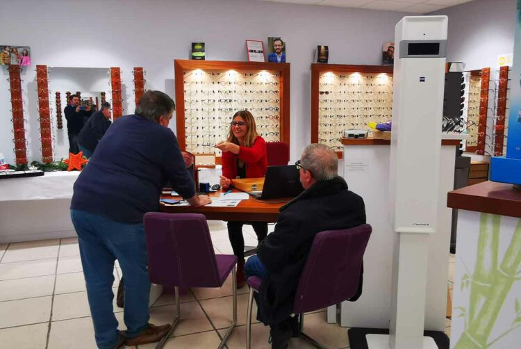 Bilan visuel Lescar, Bilan visuel Lons, Lentilles de contact Lescar, Lentilles de contact Lons, Lunettes de vue Lescar, Lunettes de vue Lons, Lunettes solaires Lescar, Lunettes solaires Lons, Opticien Lescar, Opticien Lons